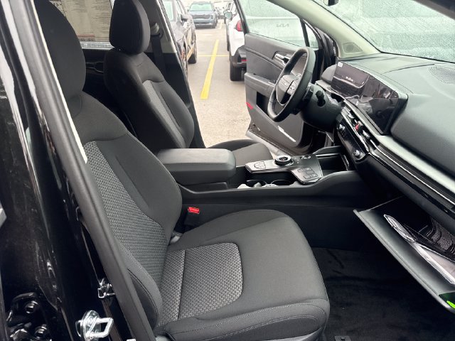 New 2027 Kia Sportage S FWD image 15