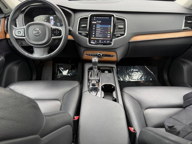 Certified 2022 Volvo XC90 T6 Momentum w/ Advanced Package image 12
