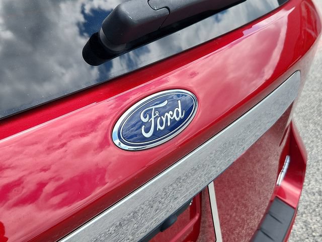 Used 2021 Ford Explorer XLT AWD/4WD image 25