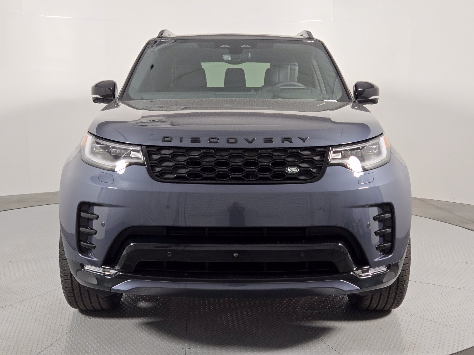 New 2026 Land Rover Discovery Dynamic SE AWD/4WD image 8