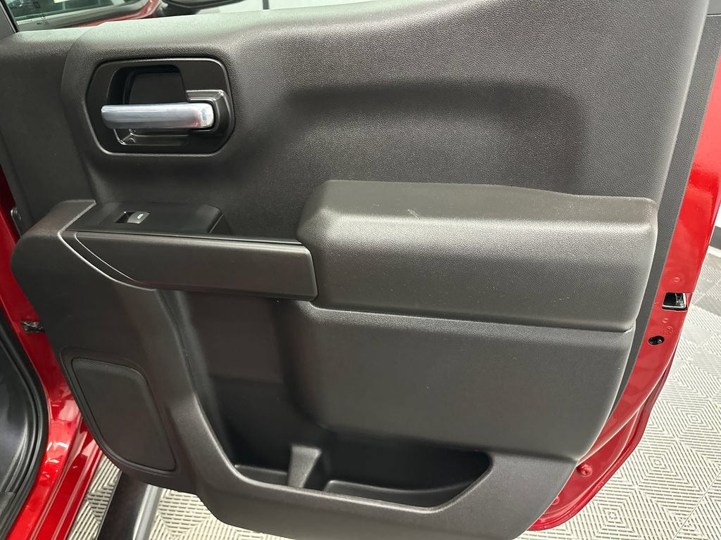 Used 2021 Chevrolet Silverado 1500 LT AWD/4WD image 17