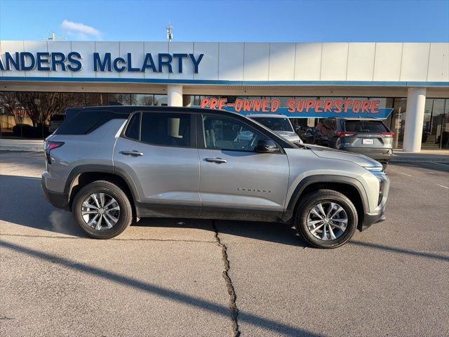 Used 2025 Chevrolet Equinox LT image 2