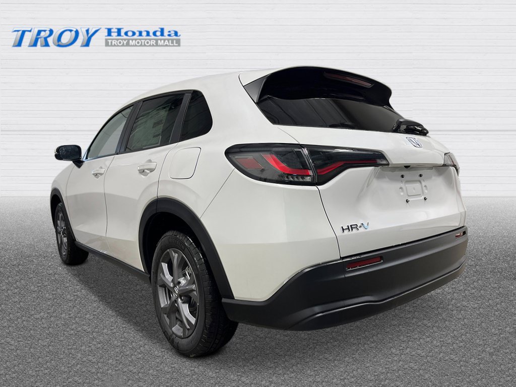New 2027 Honda HR-V LX image 3