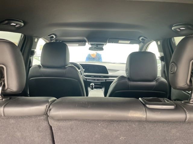 Used 2025 Cadillac XT4 Premium Luxury image 12