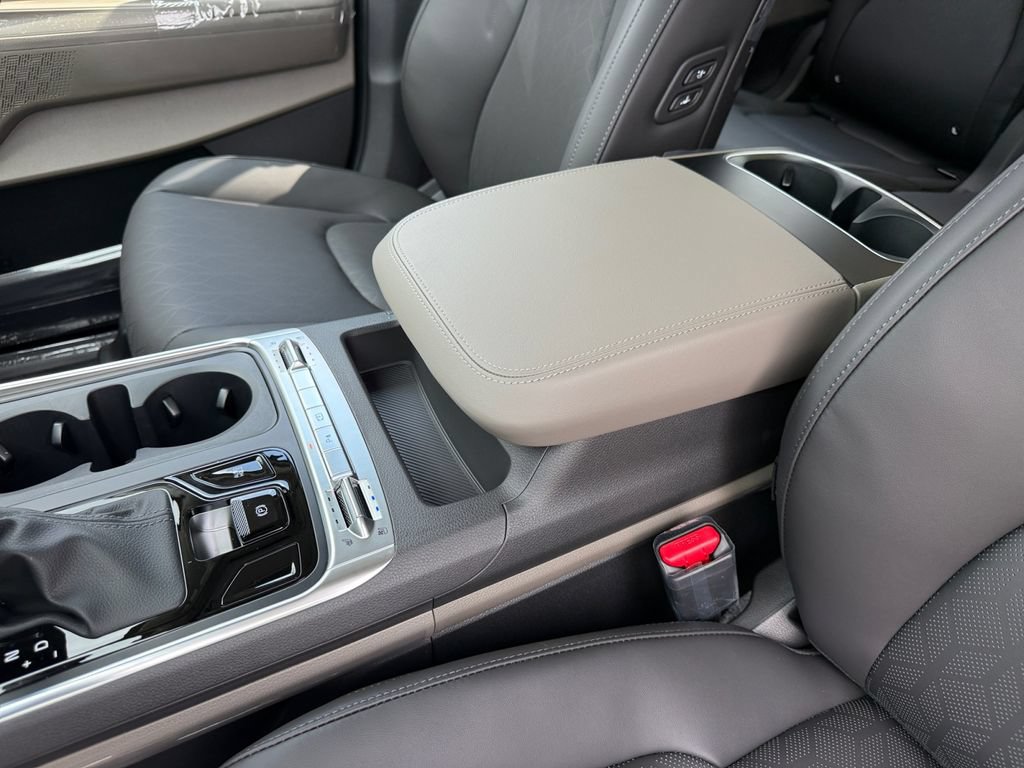 New 2027 Kia Carnival SX FWD image 22