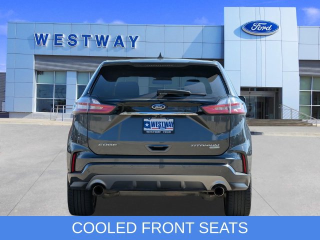 Used 2020 Ford Edge Titanium w/ Equipment Group 301A FWD image 4