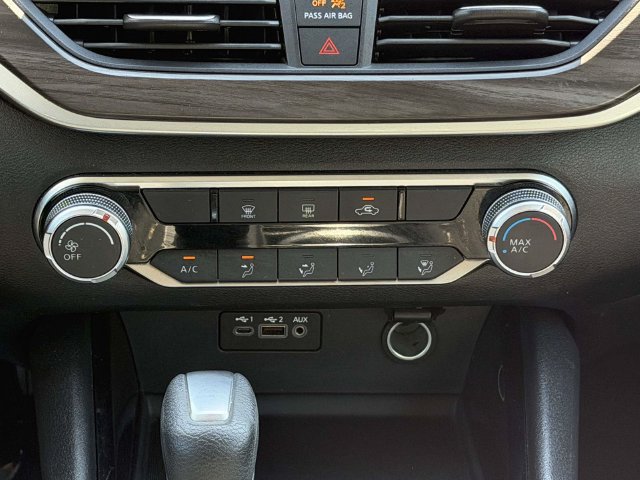 Used 2024 Nissan Altima 2.5 SV FWD image 21