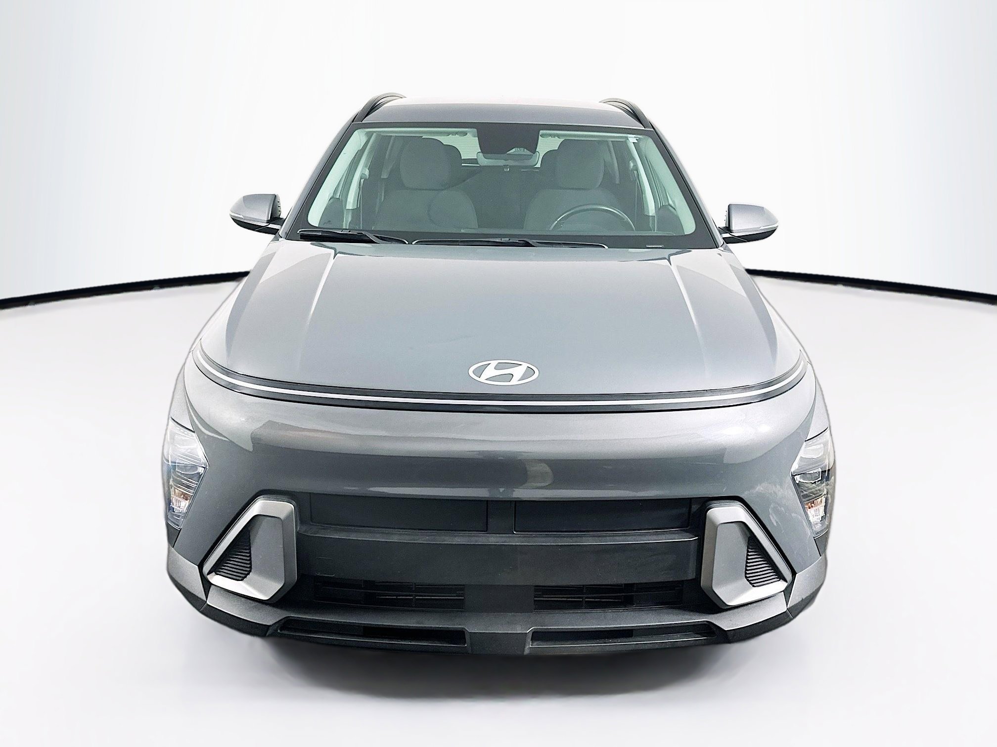 Used 2025 Hyundai Kona SEL image 2