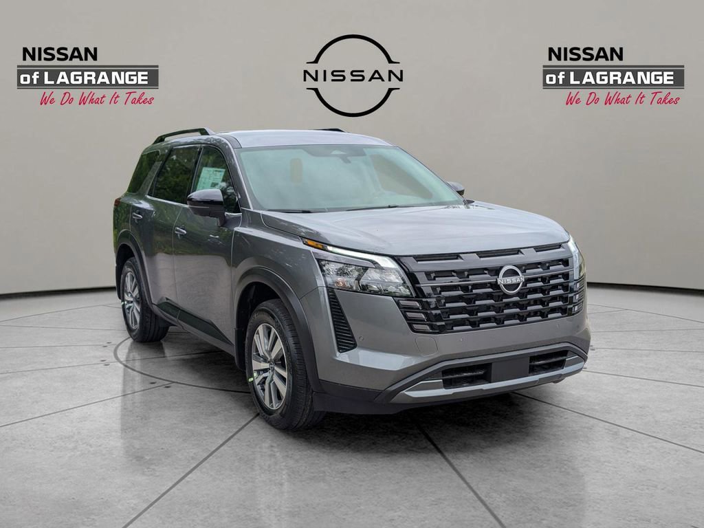 New 2026 Nissan Pathfinder SL FWD image 3