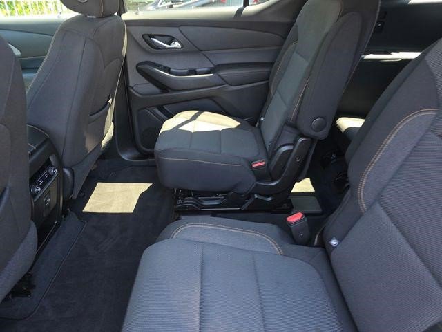Certified 2021 Chevrolet Traverse LT FWD image 9