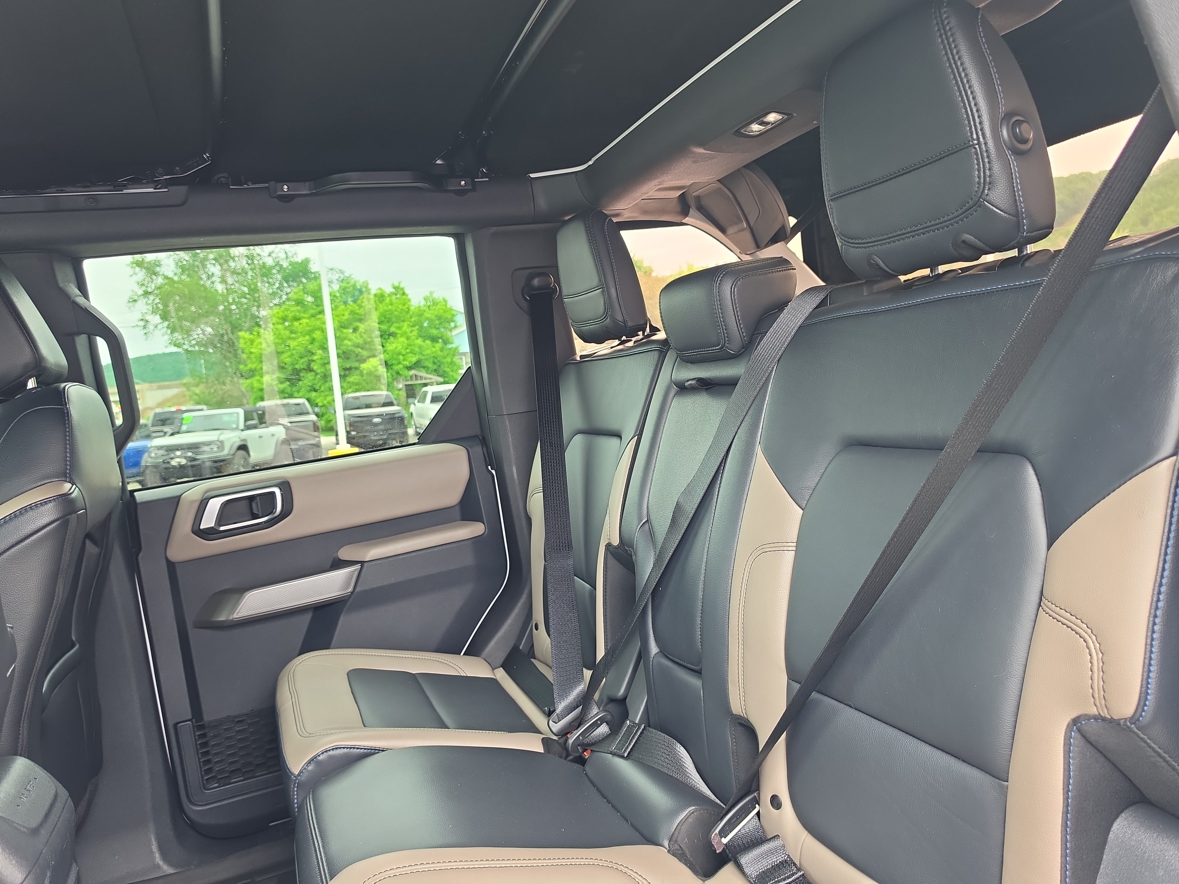 Used 2022 Ford Bronco Wildtrak AWD/4WD image 15