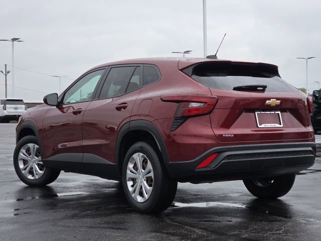Certified 2024 Chevrolet Trax LS FWD image 16