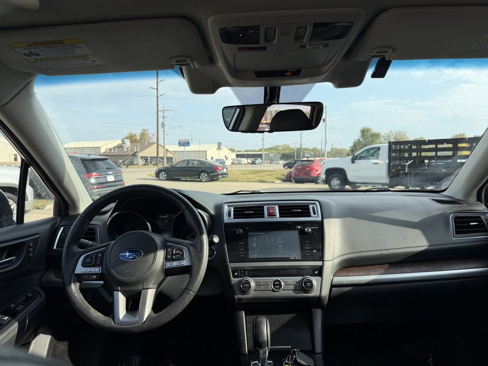 Used 2017 Subaru Outback 2.5i Limited image 17