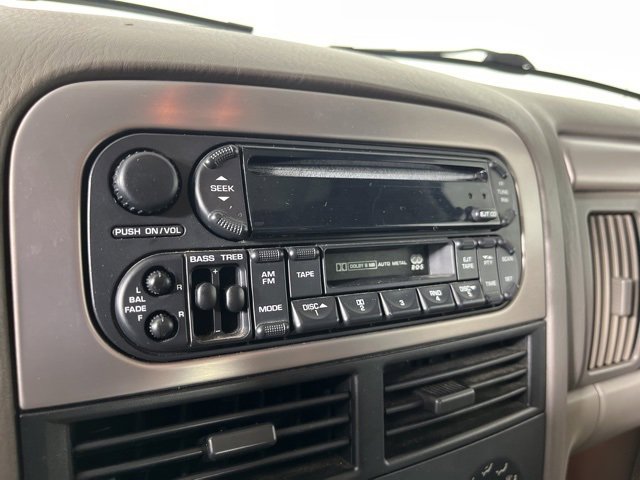 Used 2004 Jeep Grand Cherokee Laredo w/ Tan Your Hide Group image 11