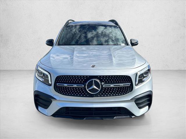 Used 2022 Mercedes-Benz GLB 250 4MATIC image 2