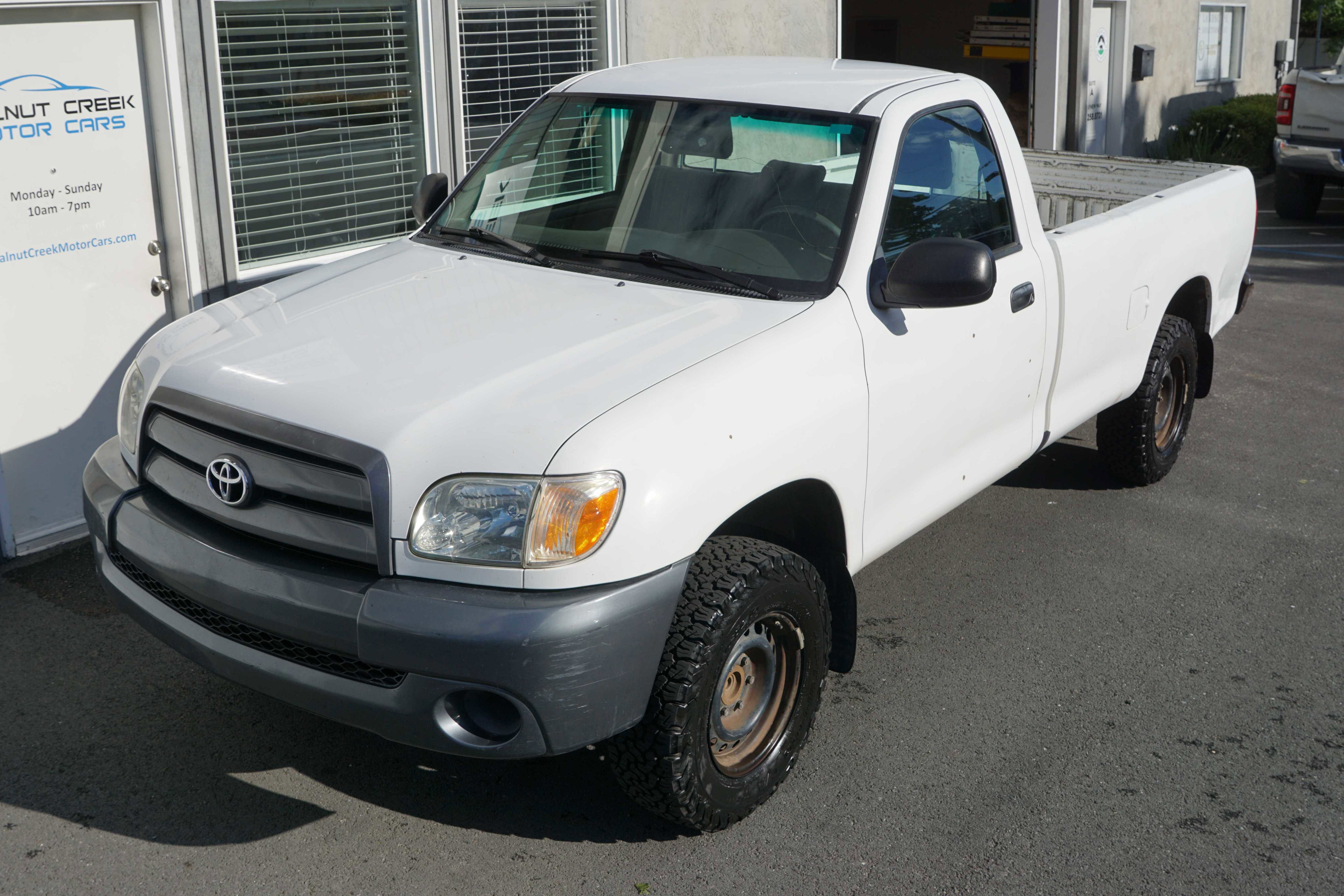 Used 2006 Toyota Tundra 2WD Regular Cab image 3