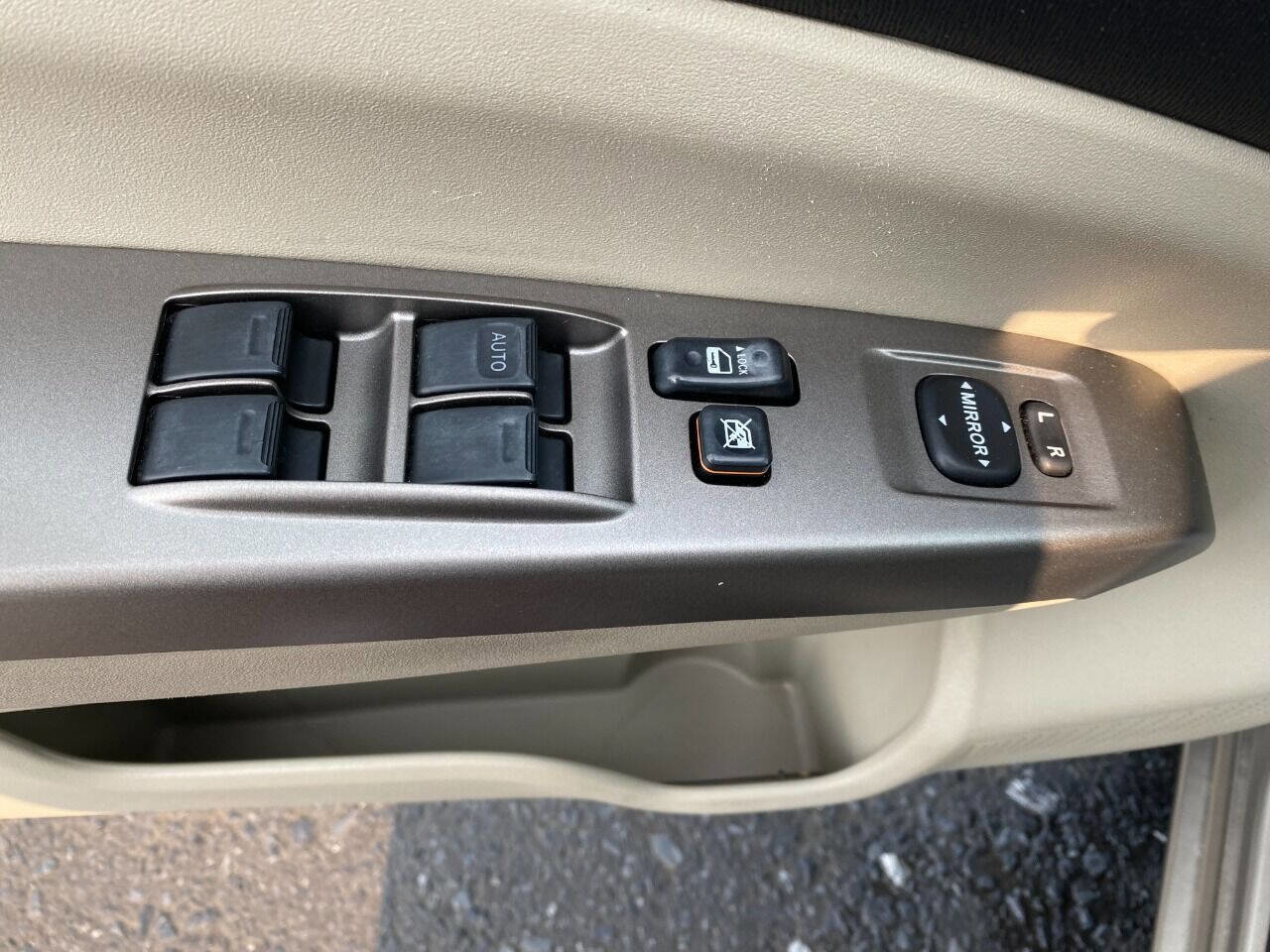 Used 2007 Toyota Prius Touring image 12