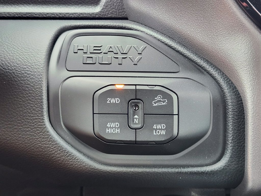 New 2026 RAM 2500 Big Horn AWD/4WD image 25