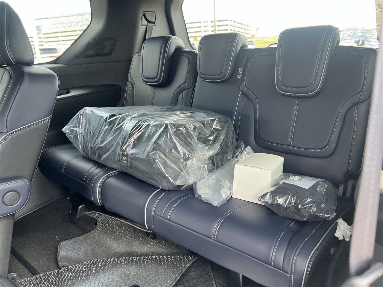 New 2026 INFINITI QX80 4WD w/ Sport Exterior Package image 28