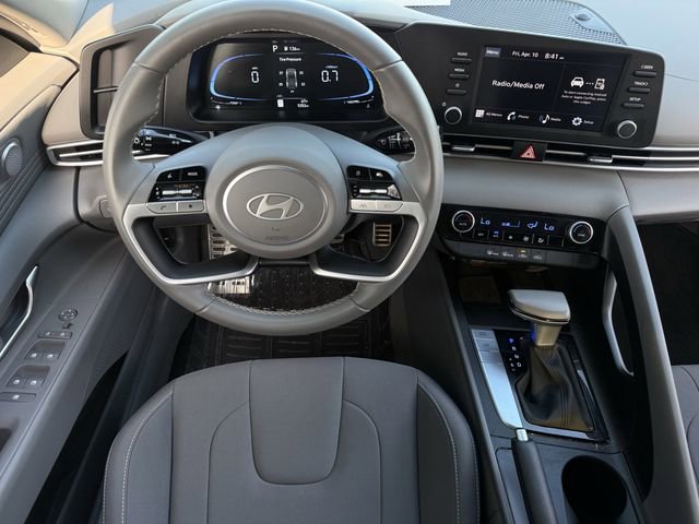 Used 2025 Hyundai Elantra Sport image 10