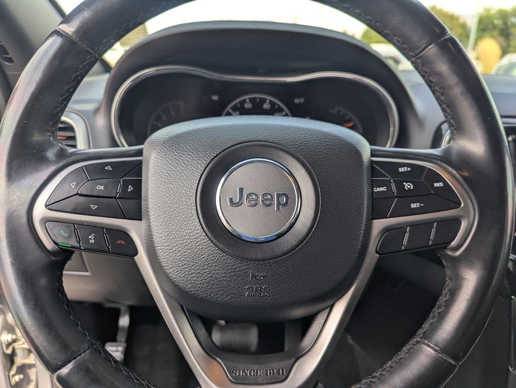 Used 2019 Jeep Grand Cherokee Laredo w/ Laredo X Package RWD image 19