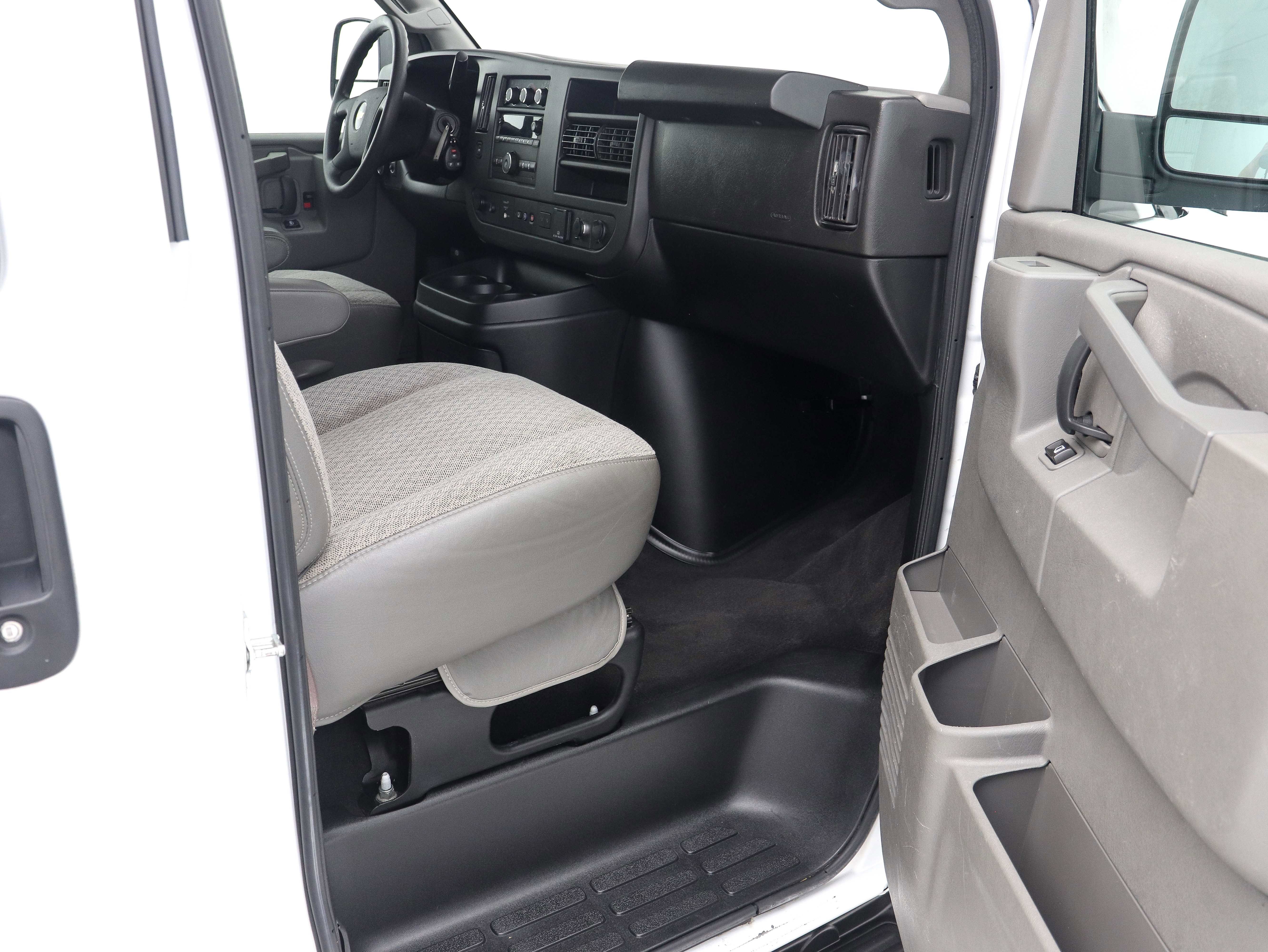 Used 2019 Chevrolet Express 3500 LT w/ LT Preferred Equipment Group RWD image 15