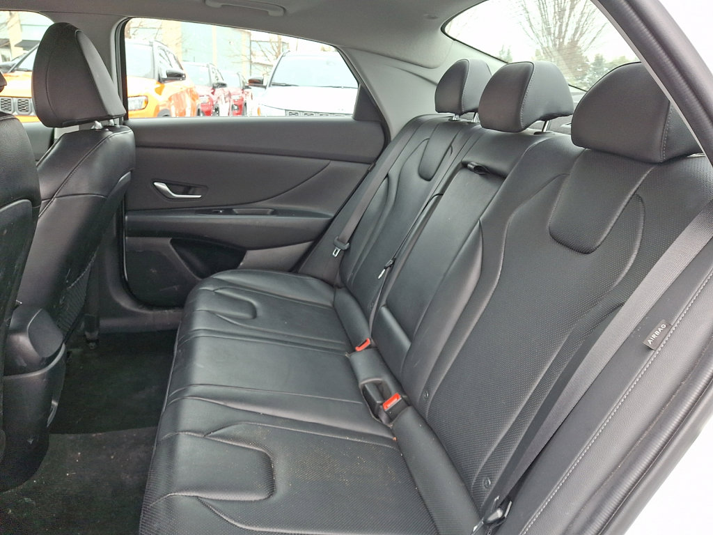 Used 2024 Hyundai Elantra Limited image 20