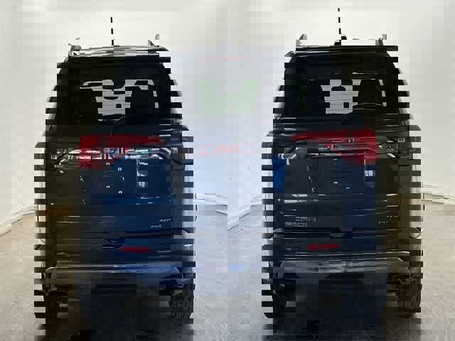 Used 2019 GMC Acadia Denali w/ Technology Package image 4