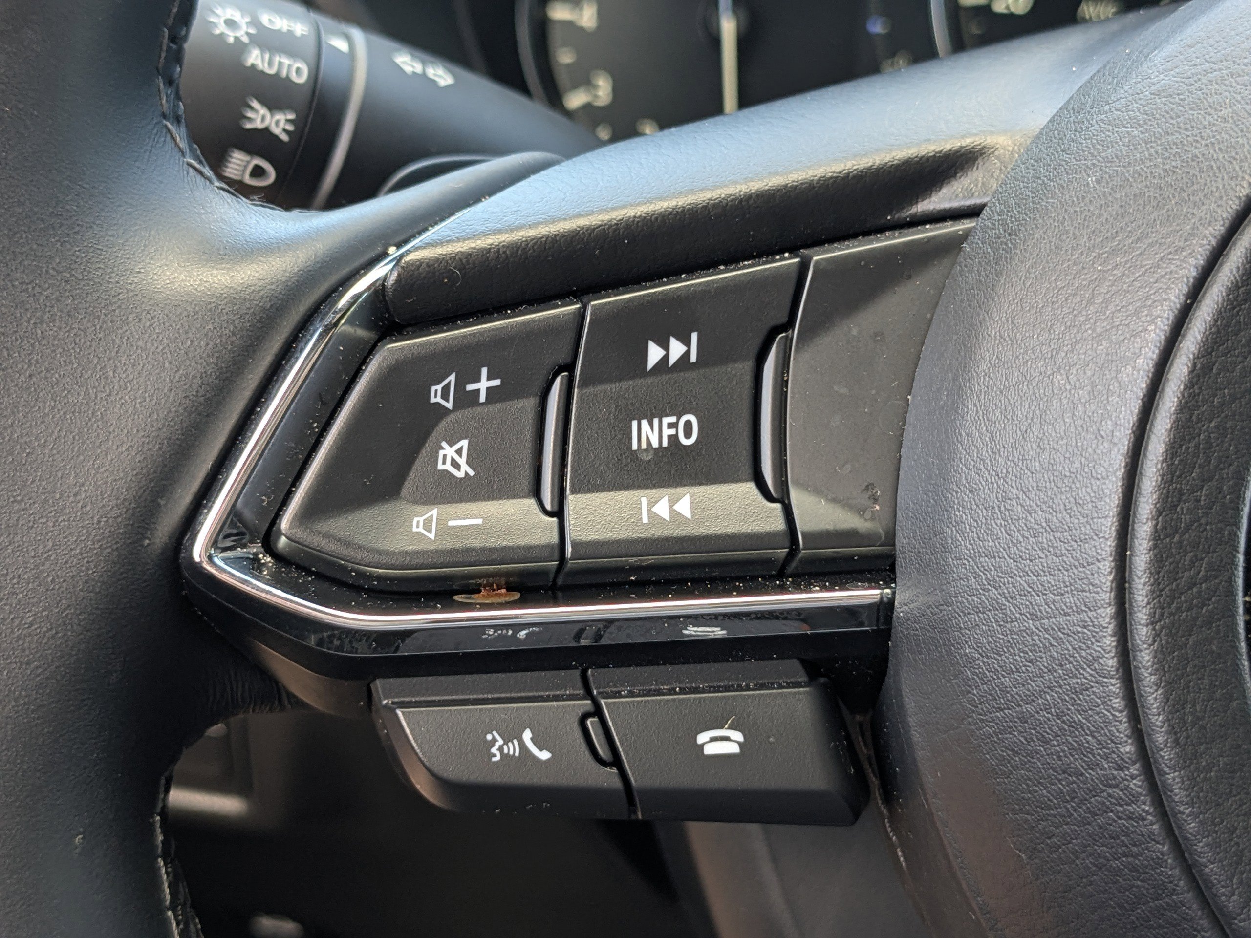 Used 2025 MAZDA CX-5 Signature image 24