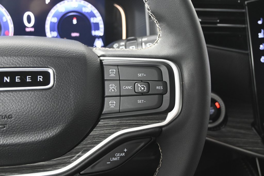 Used 2022 Jeep Wagoneer Series II image 39