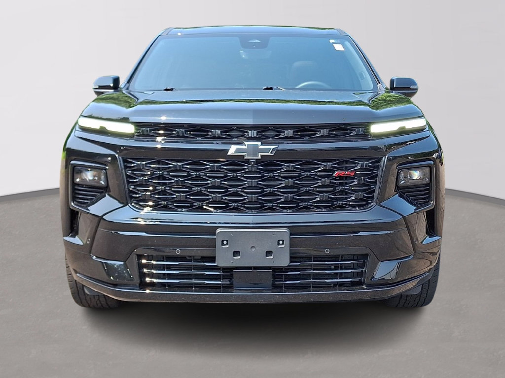 Used 2024 Chevrolet Traverse RS w/ LPO, Floor Liner Package AWD/4WD image 2