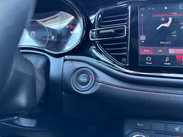 Used 2025 Dodge Durango GT AWD/4WD image 25