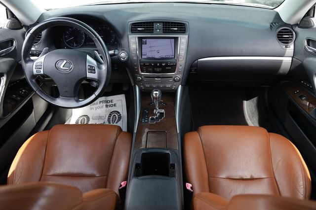Used 2011 Lexus IS 350C w/ Luxury Pkg RWD image 2