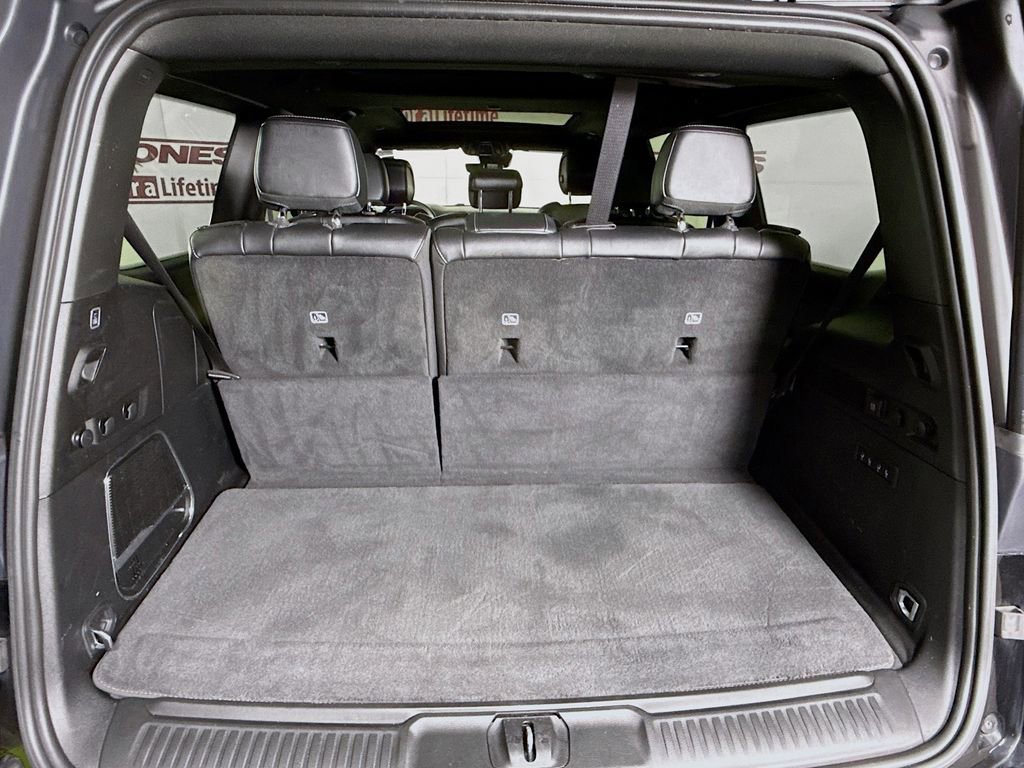 Used 2022 Jeep Wagoneer Series III w/ Premium Group I image 32