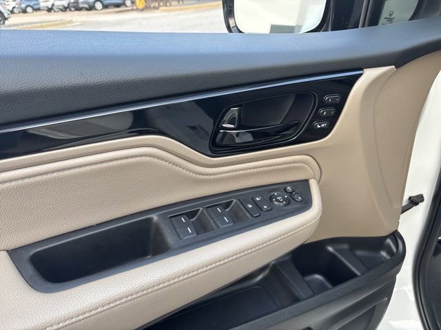 Used 2024 Honda Odyssey Elite image 11