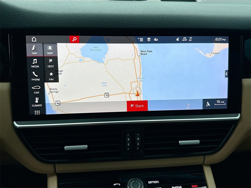 Used 2020 Porsche Cayenne image 14