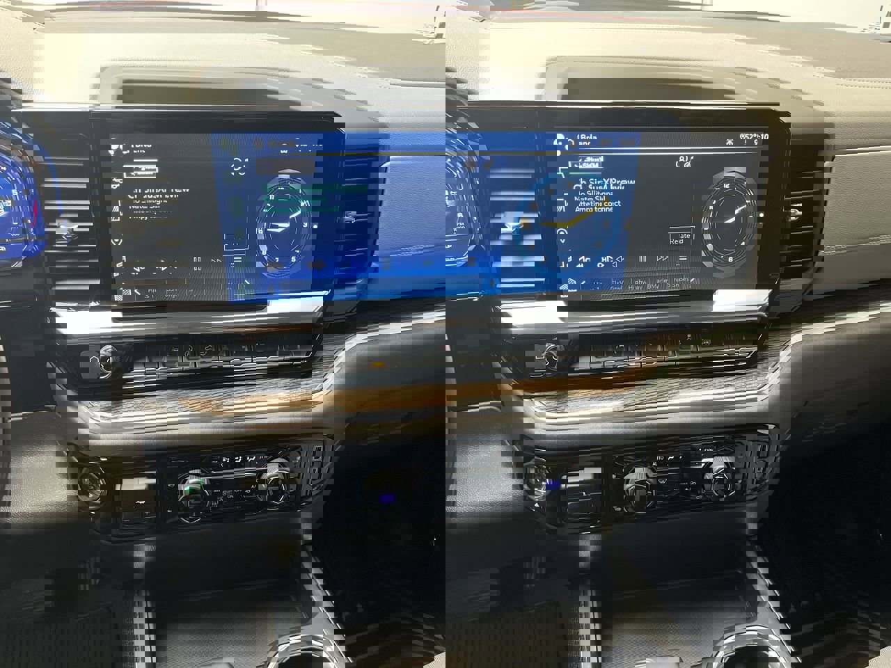 Certified 2023 Chevrolet Silverado 1500 RST image 18