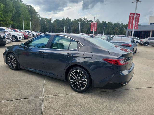 Certified 2025 Toyota Camry XLE FWD image 3