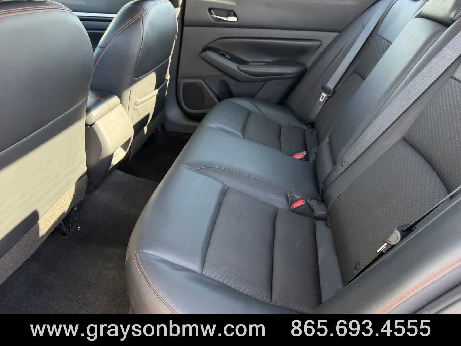 Used 2024 Nissan Altima 2.5 SR FWD image 13