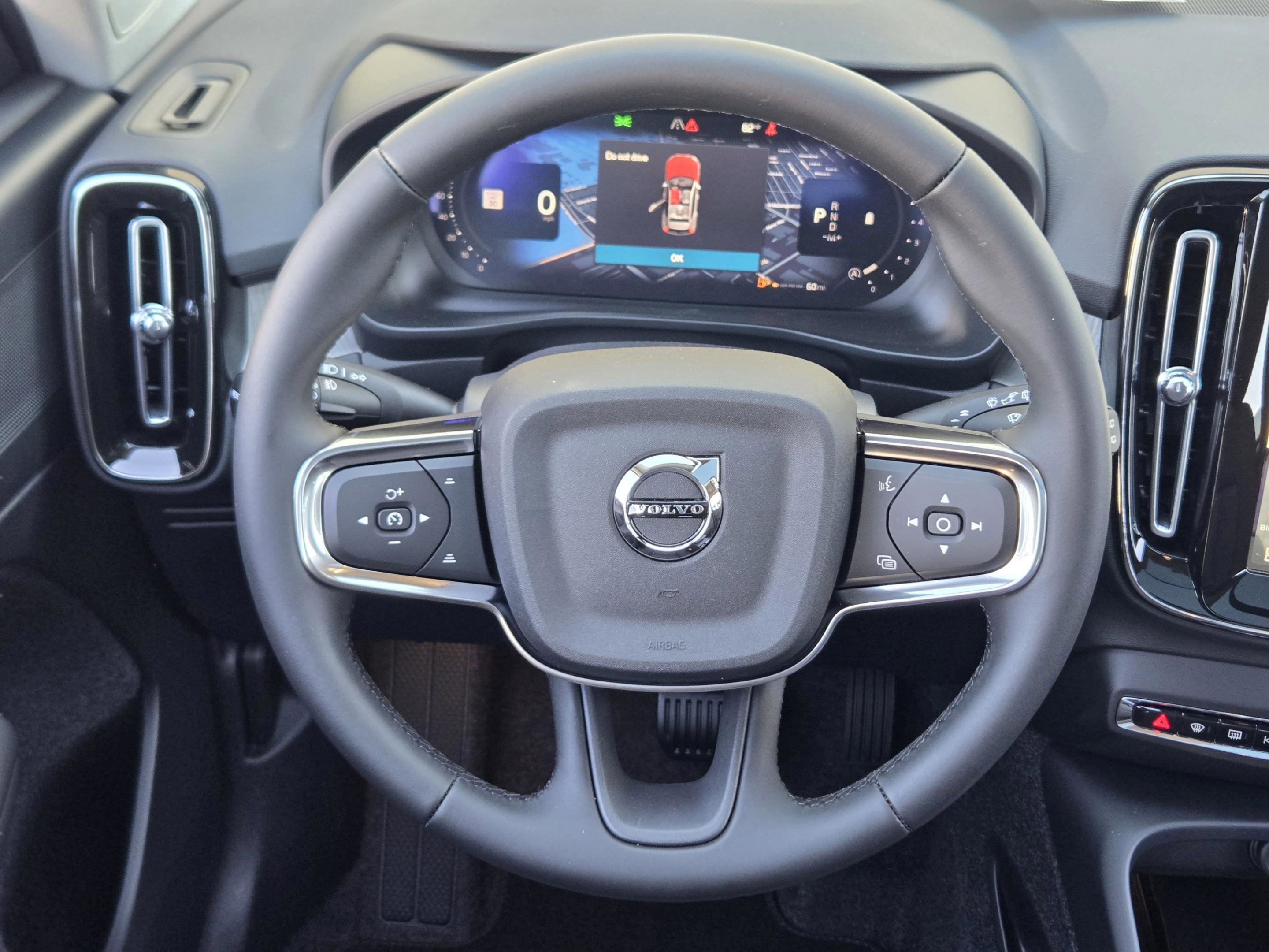 New 2026 Volvo XC40 B4 Plus w/ Protection Package Premier FWD image 23