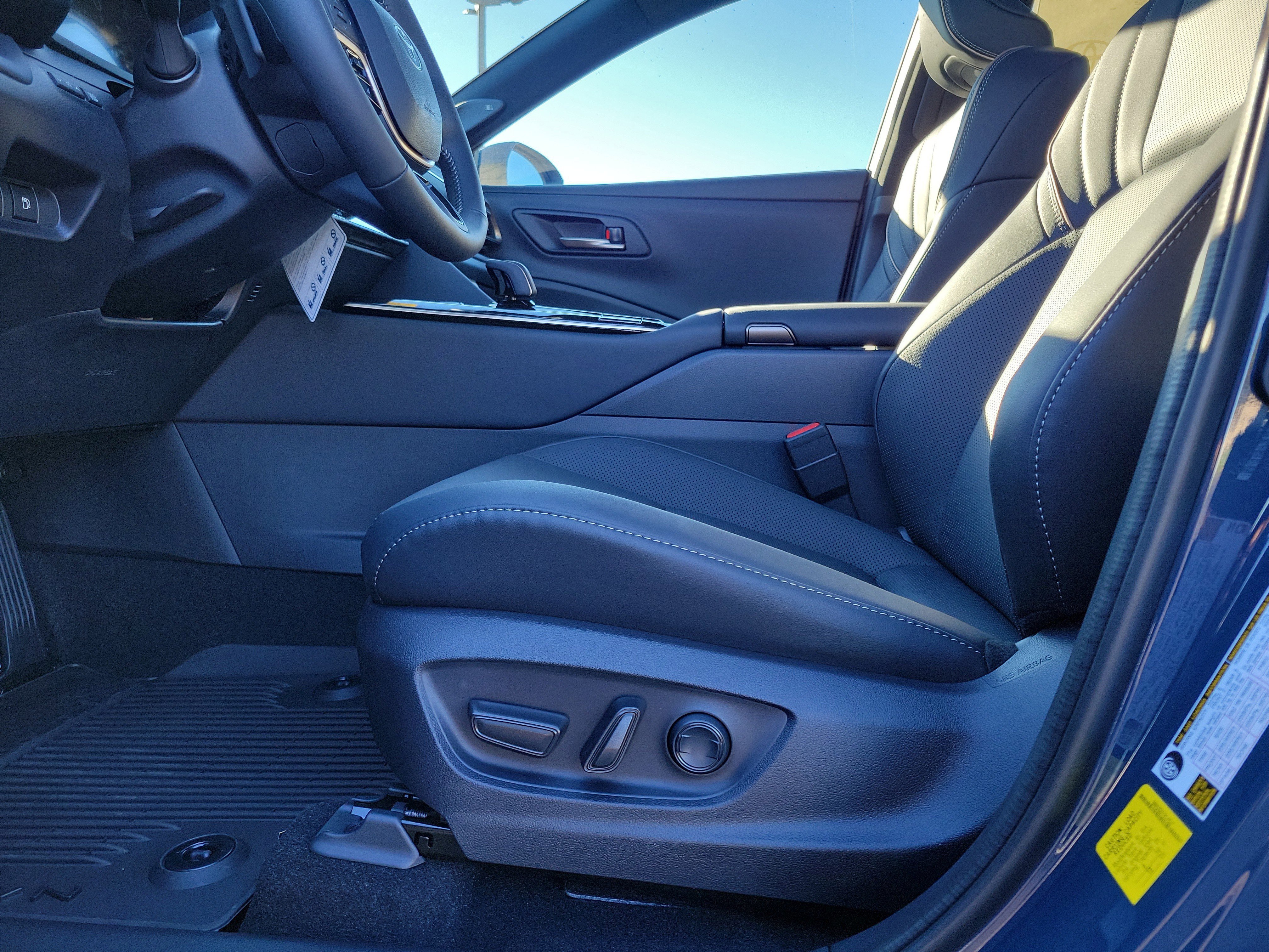 New 2025 Toyota Crown Signia w/ Advanced Technology Package image 16