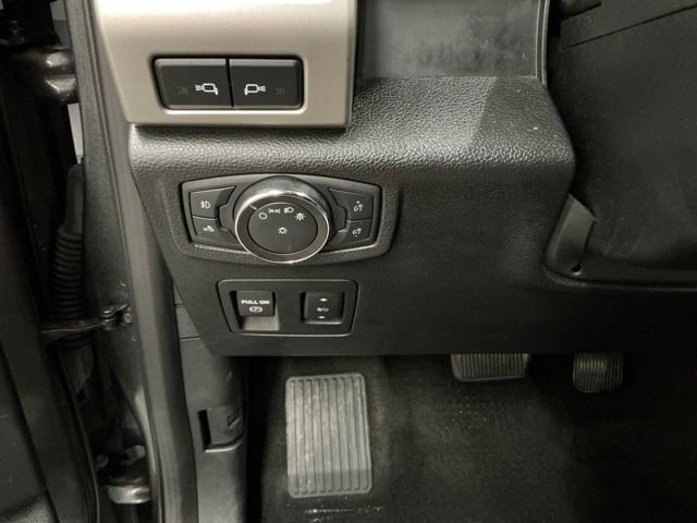 Used 2019 Ford F150 Lariat w/ Equipment Group 502A Luxury AWD/4WD image 22