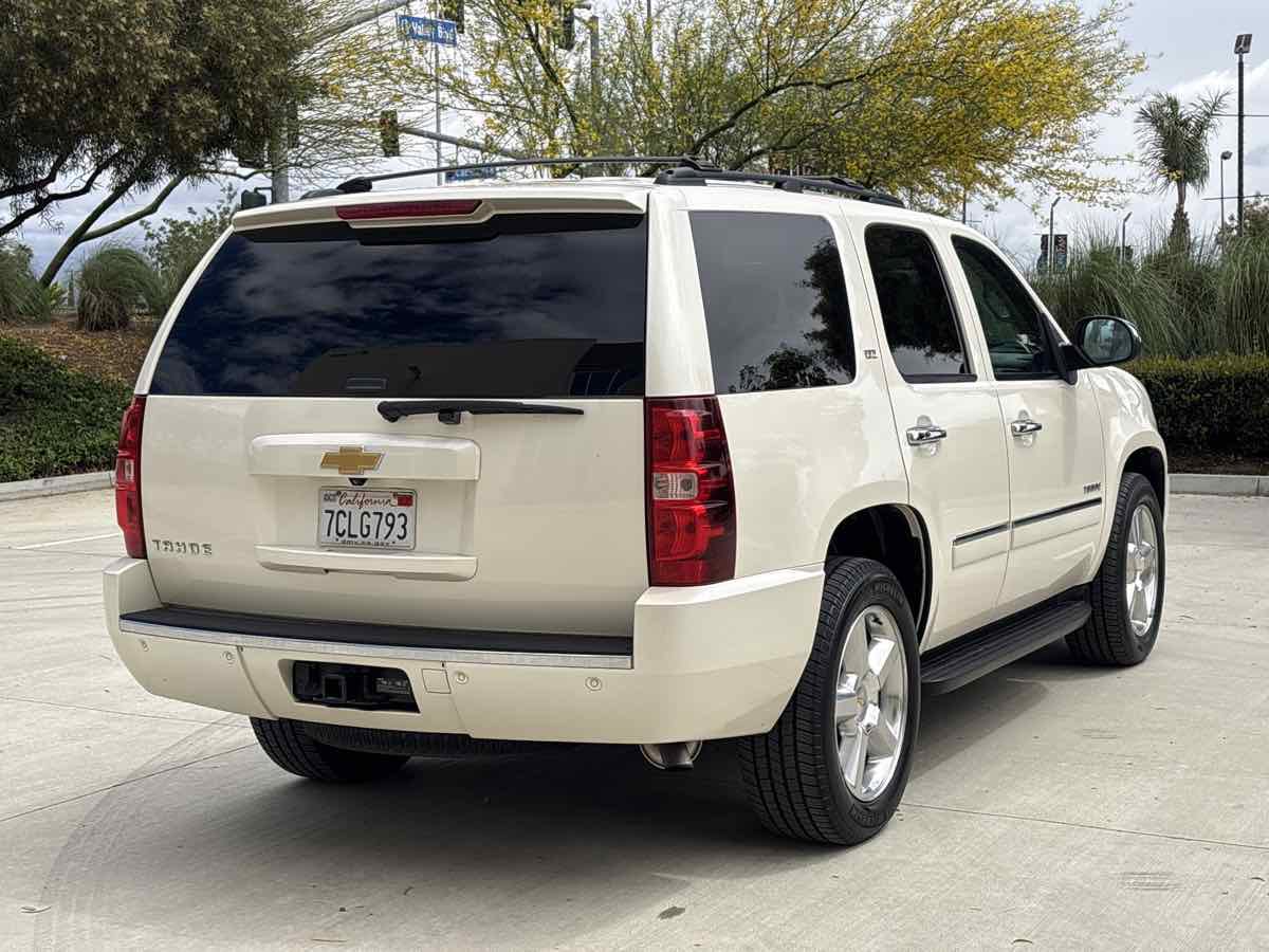 Used 2013 Chevrolet Tahoe LTZ image 3