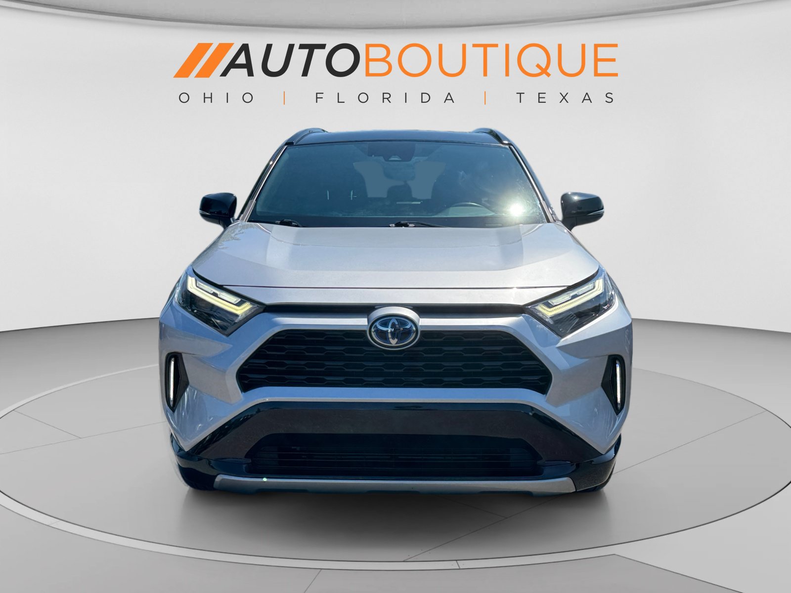 Used 2022 Toyota RAV4 XSE w/ XSE Grade Weather Package AWD/4WD image 8