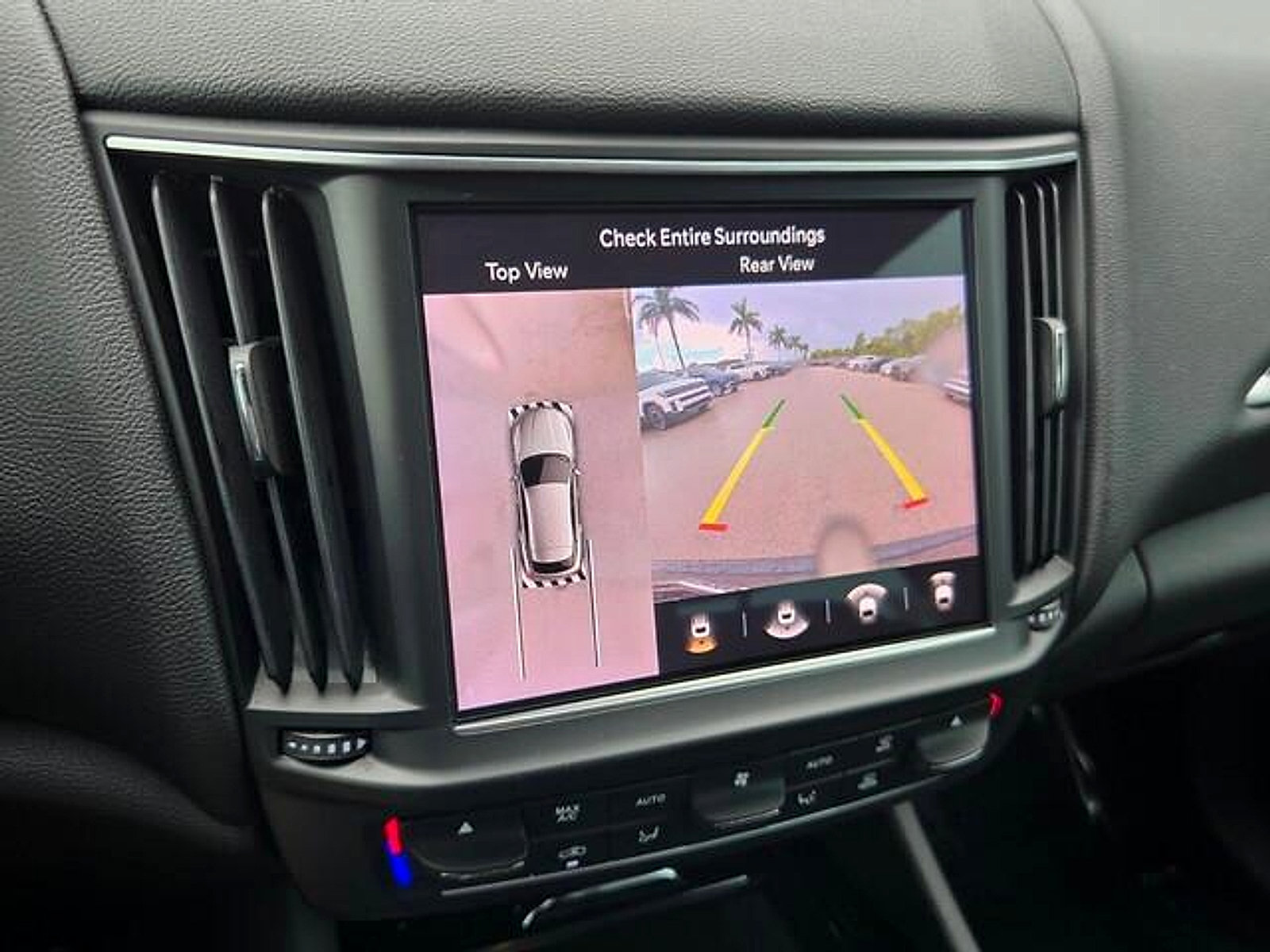 Used 2023 Maserati Levante GT AWD/4WD image 19