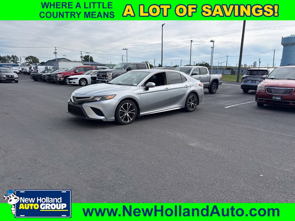 Used 2019 Toyota Camry SE w/ Convenience Package