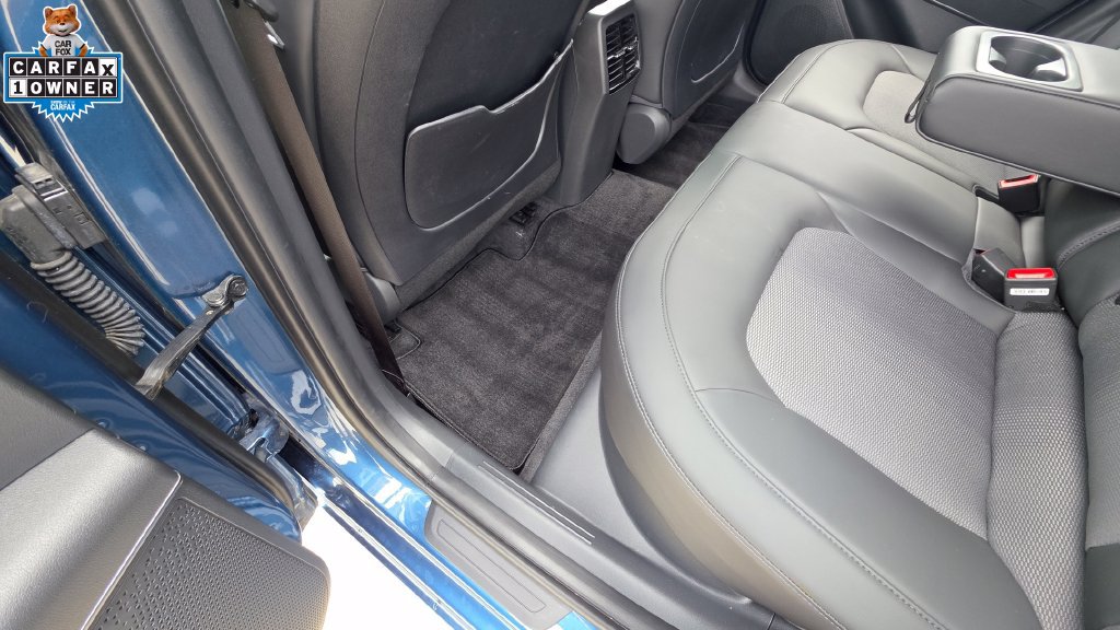 Used 2025 Kia Niro EX w/ EX Cold Weather Package FWD image 17