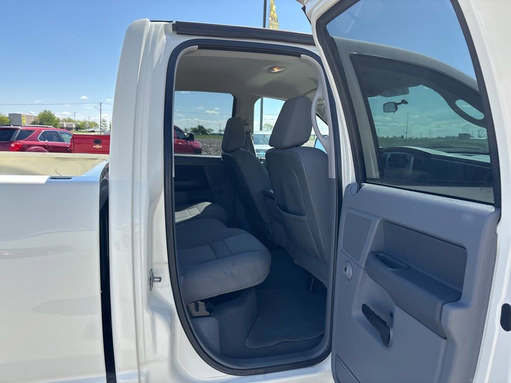 Used 2008 Dodge Ram 1500 Truck SLT w/ Cool Chrome Pkg AWD/4WD image 17