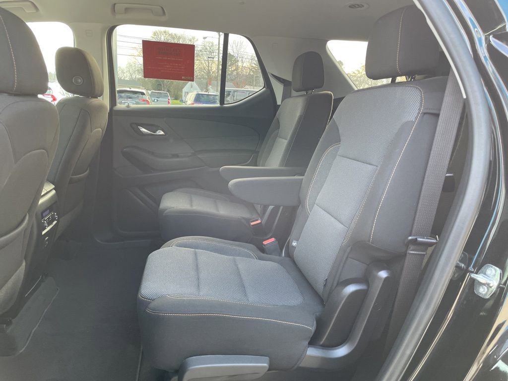 Used 2021 Chevrolet Traverse LT image 40
