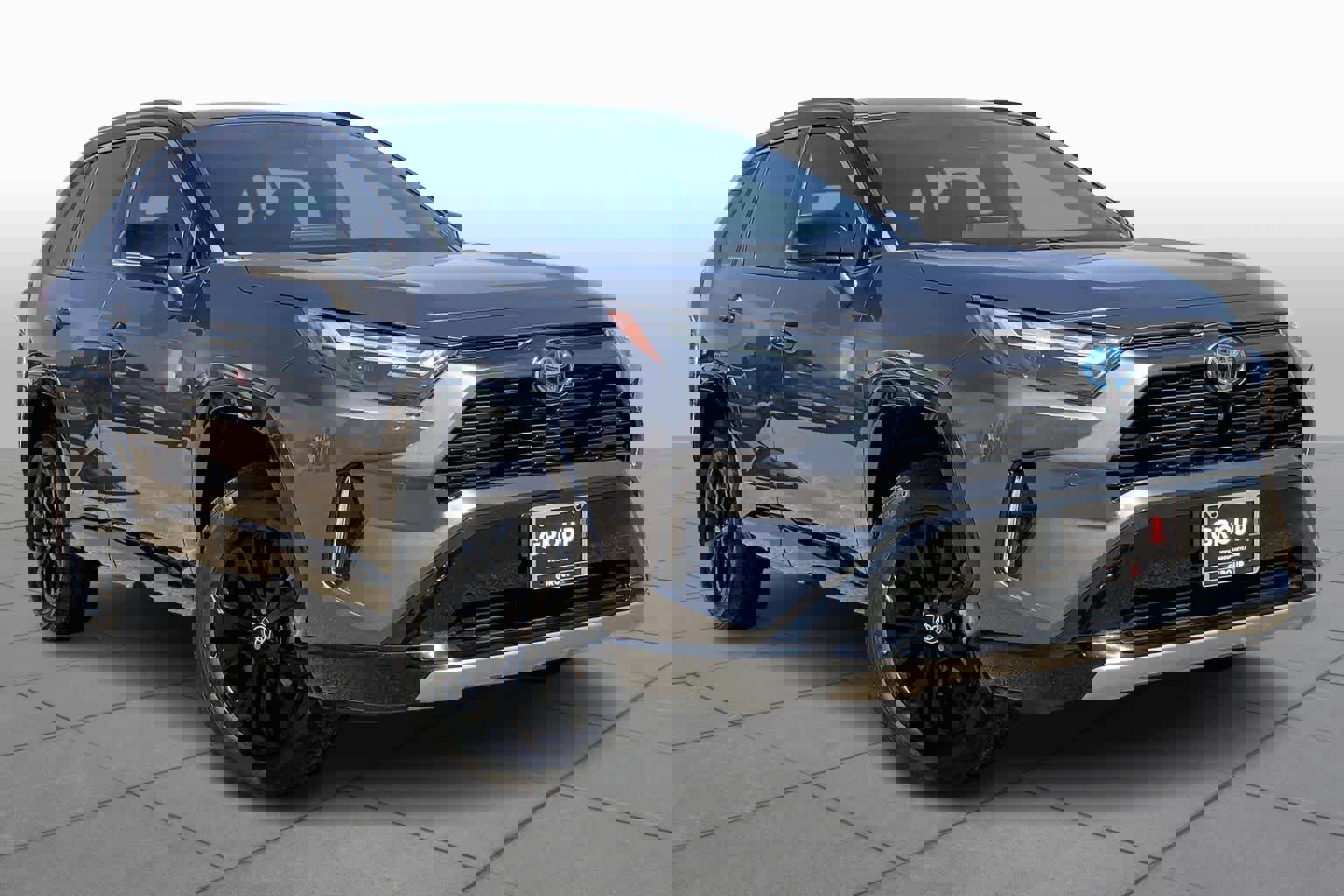 Used 2022 Toyota RAV4 XSE image 3